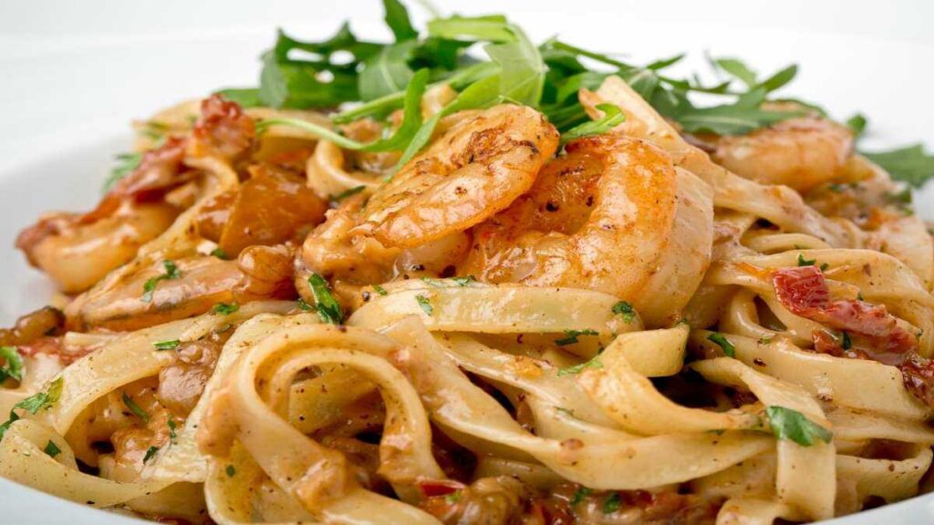 Tagliatelles aux crevettes. Une recette super simple