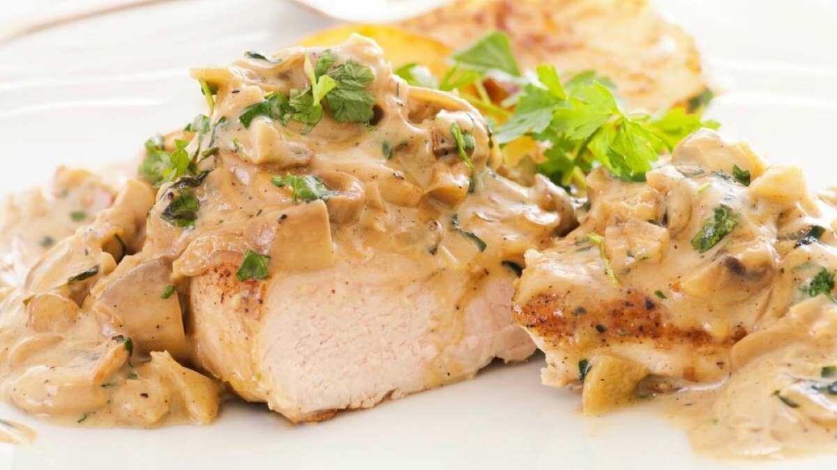 Blancs de poulet aux champignons à la moutarde