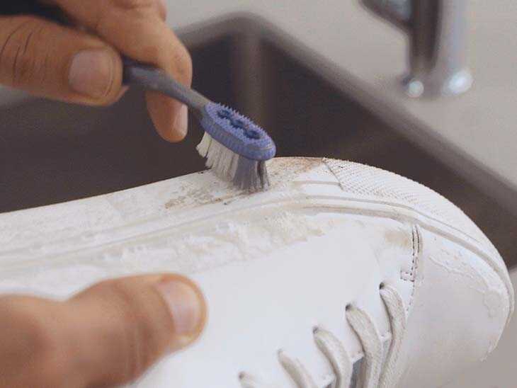 Ne jetez plus vos brosses à dents utilisées, voici 12 utilisations intelligentes pour les recycler
