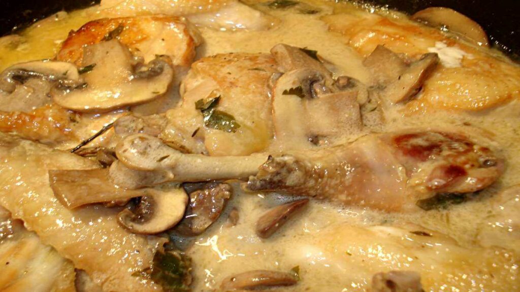 Recette Poulet, crème et champignons