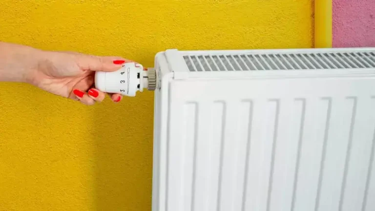 Comment conserver une chambre chaude en hiver sans augmenter la consommation d’électricité ?