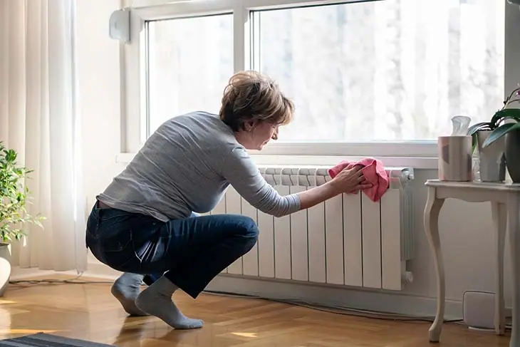 Comment conserver une chambre chaude en hiver sans augmenter la consommation d’électricité ?
