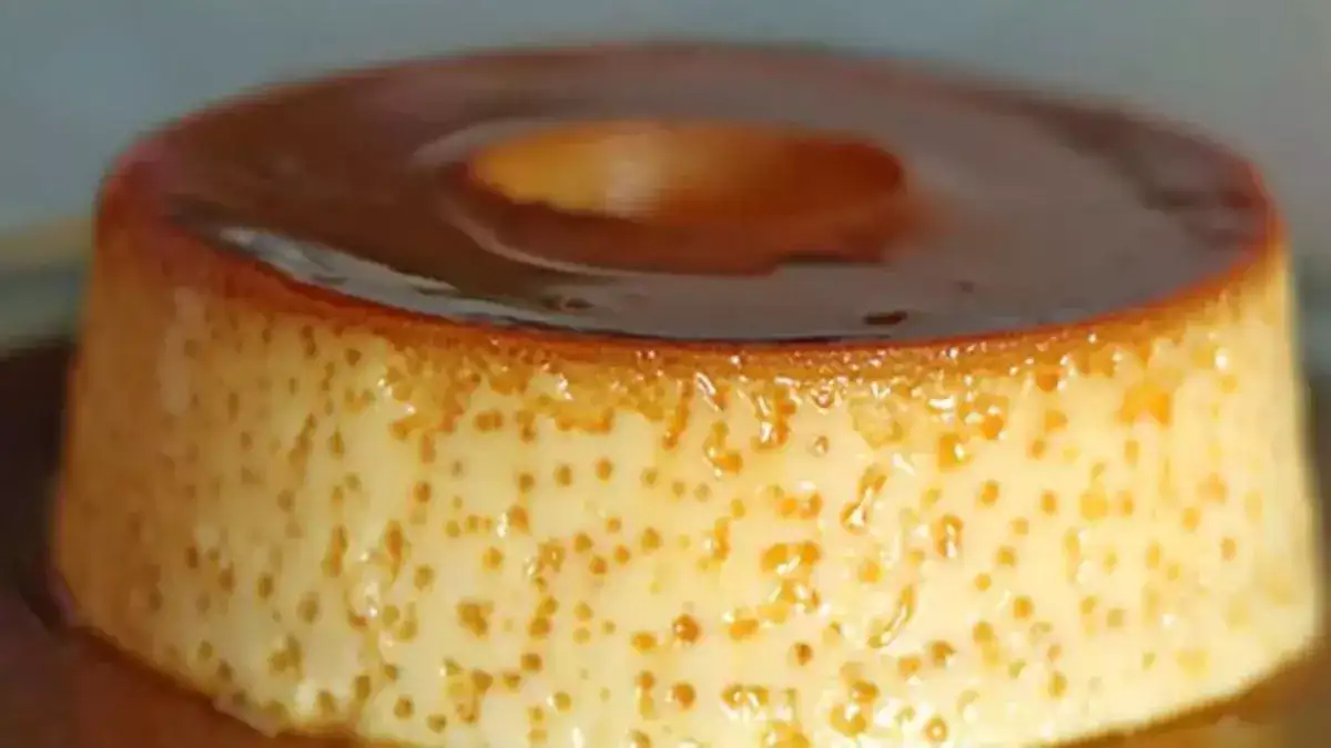 La recette du délicieux flan sans oeufs, sans sucre, avec 5 ingrédients (pas besoin de four)