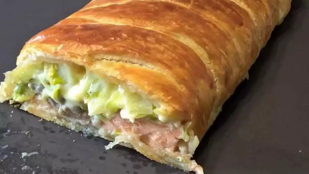 Feuilleté Croustillant au Saumon et Poireaux Cette recette est inratable et c’est un régal