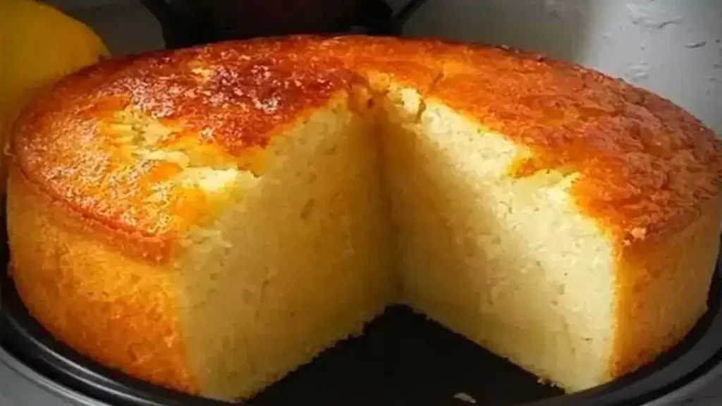 Gâteau au lait et à la semoule ultra moelleux parfumé à la vanille et au citron