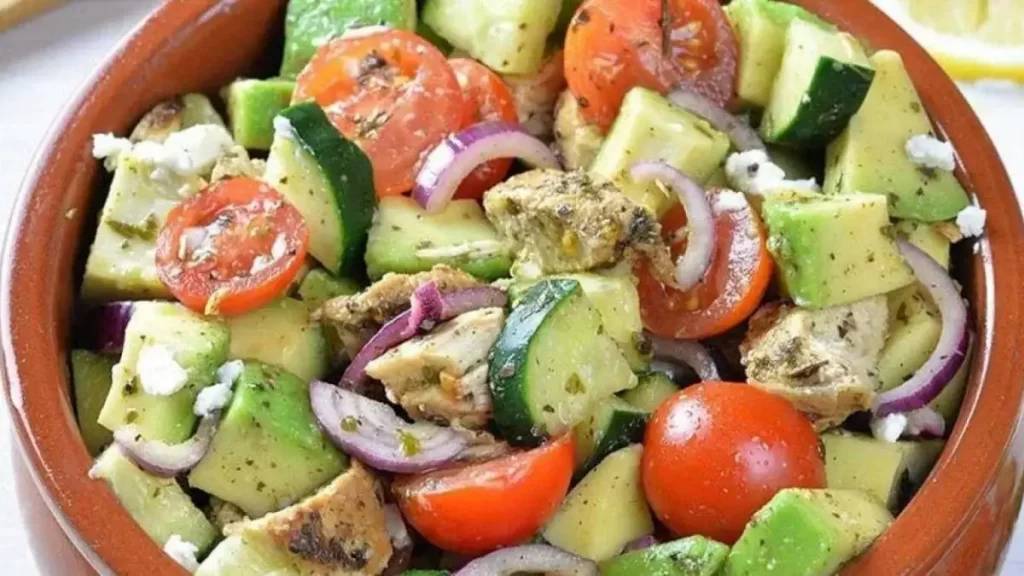 Cette délicieuse salade dégonfle le ventre et fait perdre du poids