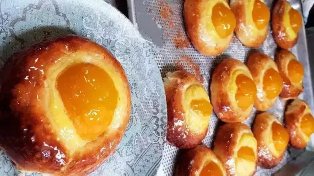 Brioches à la crème pâtissière