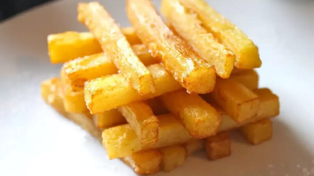 L’astuce au vinaigre pour préparer des frites croustillantes