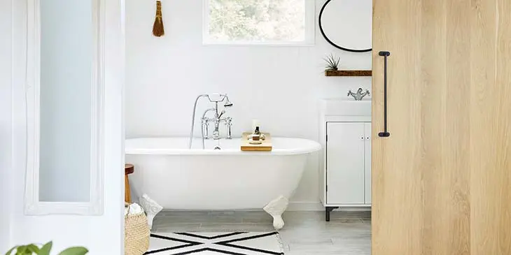 Here's how to scent your bathroom without using an air freshener