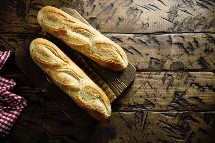 Comment faire du pain comme sorti de la boulangerie ? 4 ingrédients suffisent