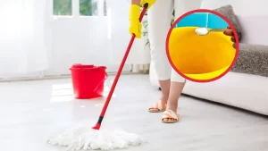 Faites briller le sol en quelques minutes grâce à l’astuce des femmes de ménages : il sera comme neuf