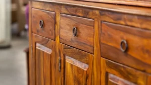 enlever les rayures et les traces sur les meubles en bois