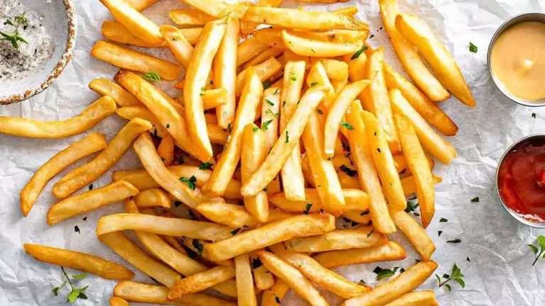 L’astuce des chefs pour des frites très croustillantes à s’en lécher les doigts