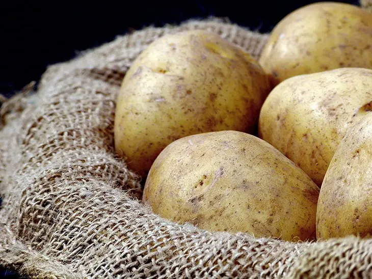 Comment faire des galettes de pommes de terres croustillantes ? Un ingrédient secret fait toute la différence