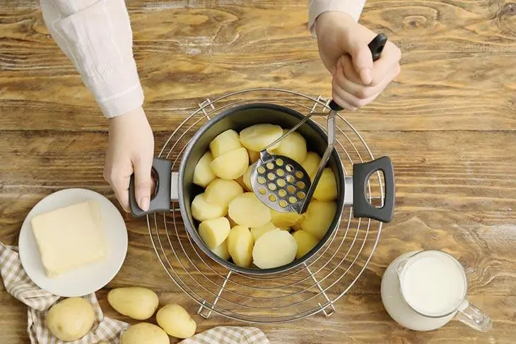 Ne jetez plus les restes de purée : voici une façon délicieuse de les réutiliser