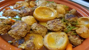 Tajine au poulet et boulettes de kefta