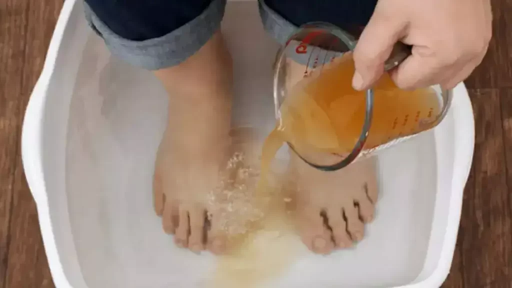 Les meilleures astuces et soins pour garder de beaux pieds bien hydratés