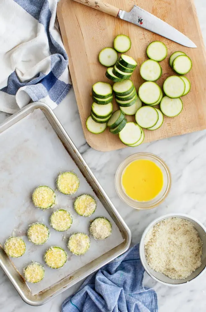 Chips de courgettes croustillantes sans huiles – facile et délicieux