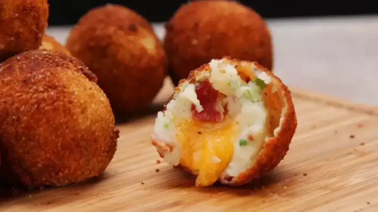 Recette de boulettes de pommes de terre au fromage qui rendent fous les gourmands