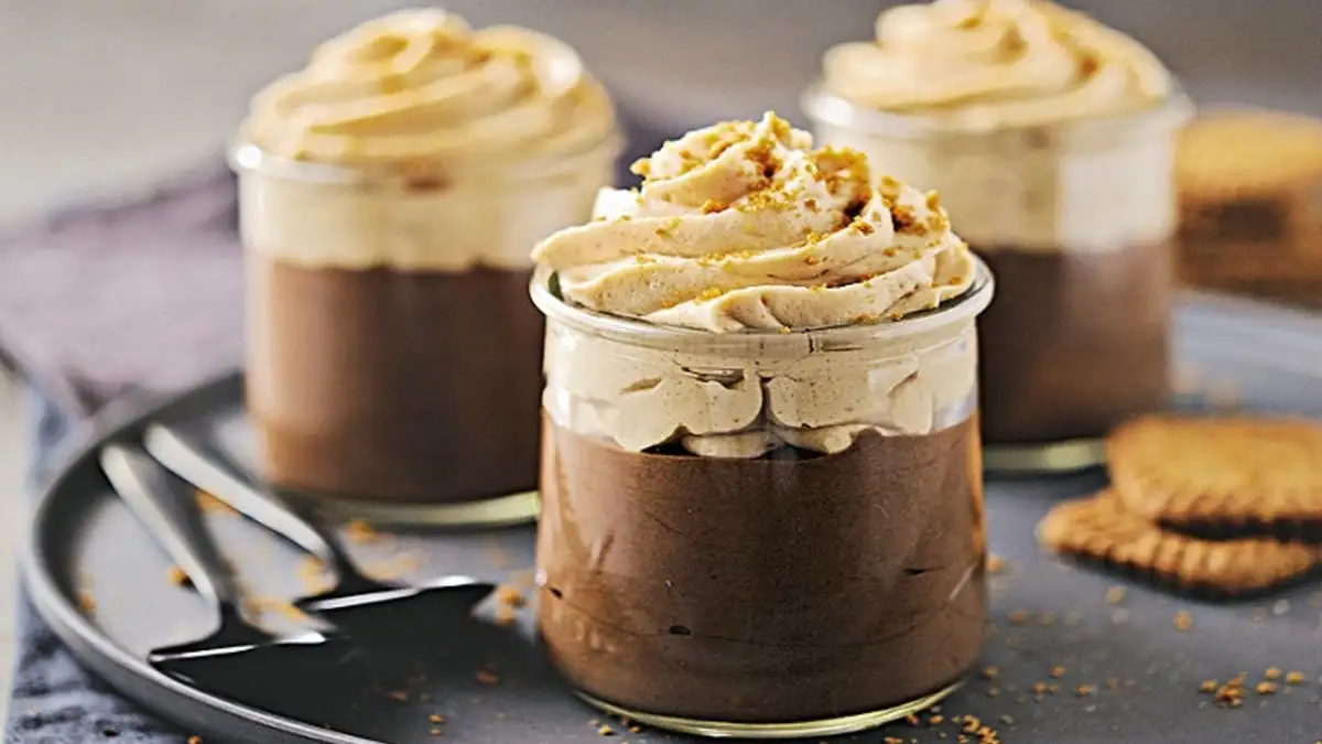 Mousse au chocolat et chantilly aux Spéculoos