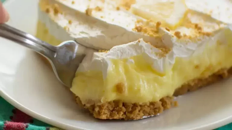 Tarte Crémeuse au Mascarpone et au Citron sans Cuisson : Une Explosion de Fraîcheur en Chaque Bouchée