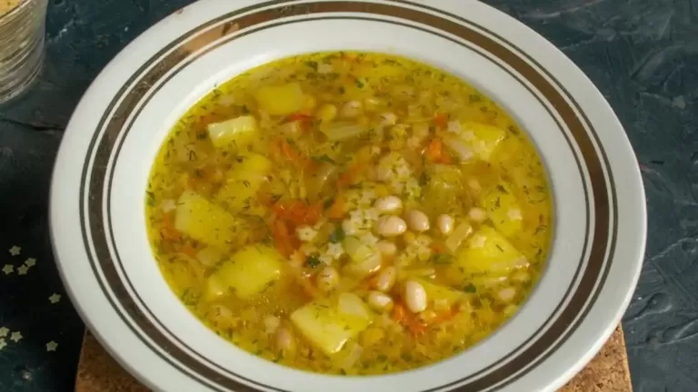 Soupe Étoiles Tomates : Un Délice Réconfortant