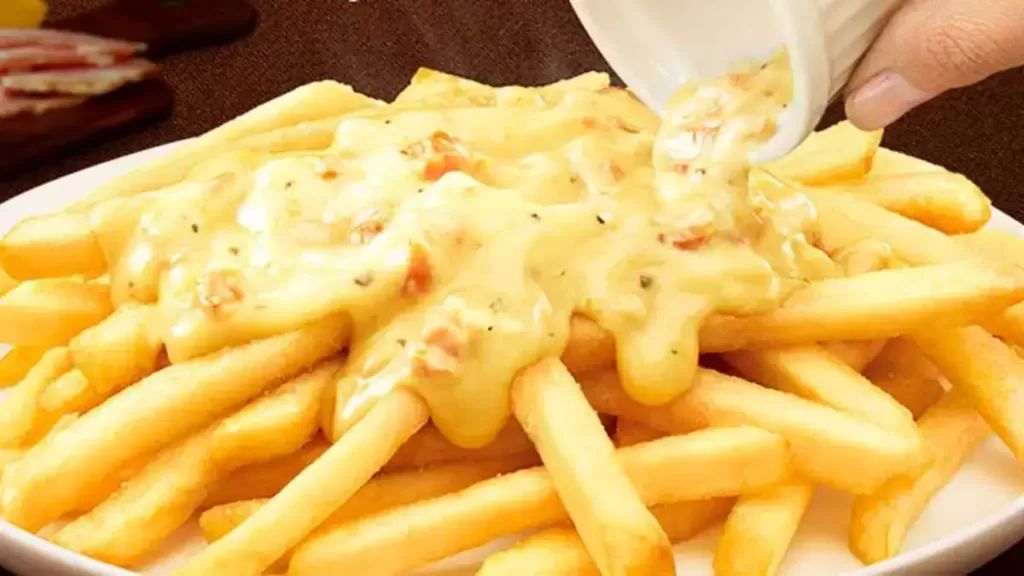 Recette de la Sauce au Fromage pour Frites