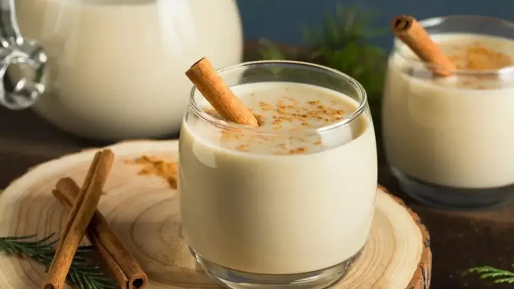 Le Lait de Poule Magique de Noël